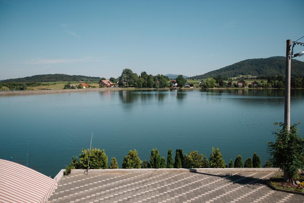 Apartments Mise Ogulin Buitenkant foto